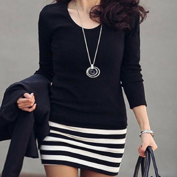 Dresses & Skirts - 🆕Long Sleeve Black & White Striped Bodycon Dress